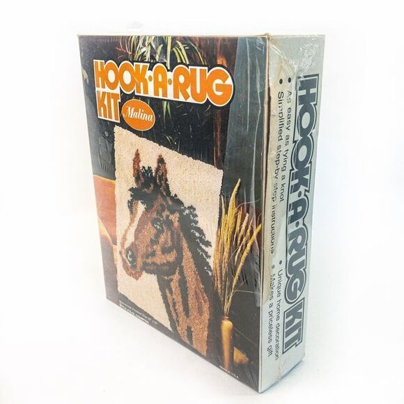 Vintage NIB Hook-A-Rug Champion Chestnut Horse Craft Kit - Picture 2 of 6